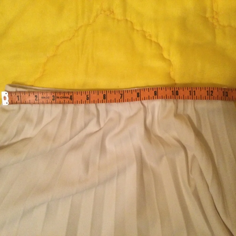 Vintage 70s - 80s Graff Cream Color Californiawear Pleated Skirt - Picture 7 of 10